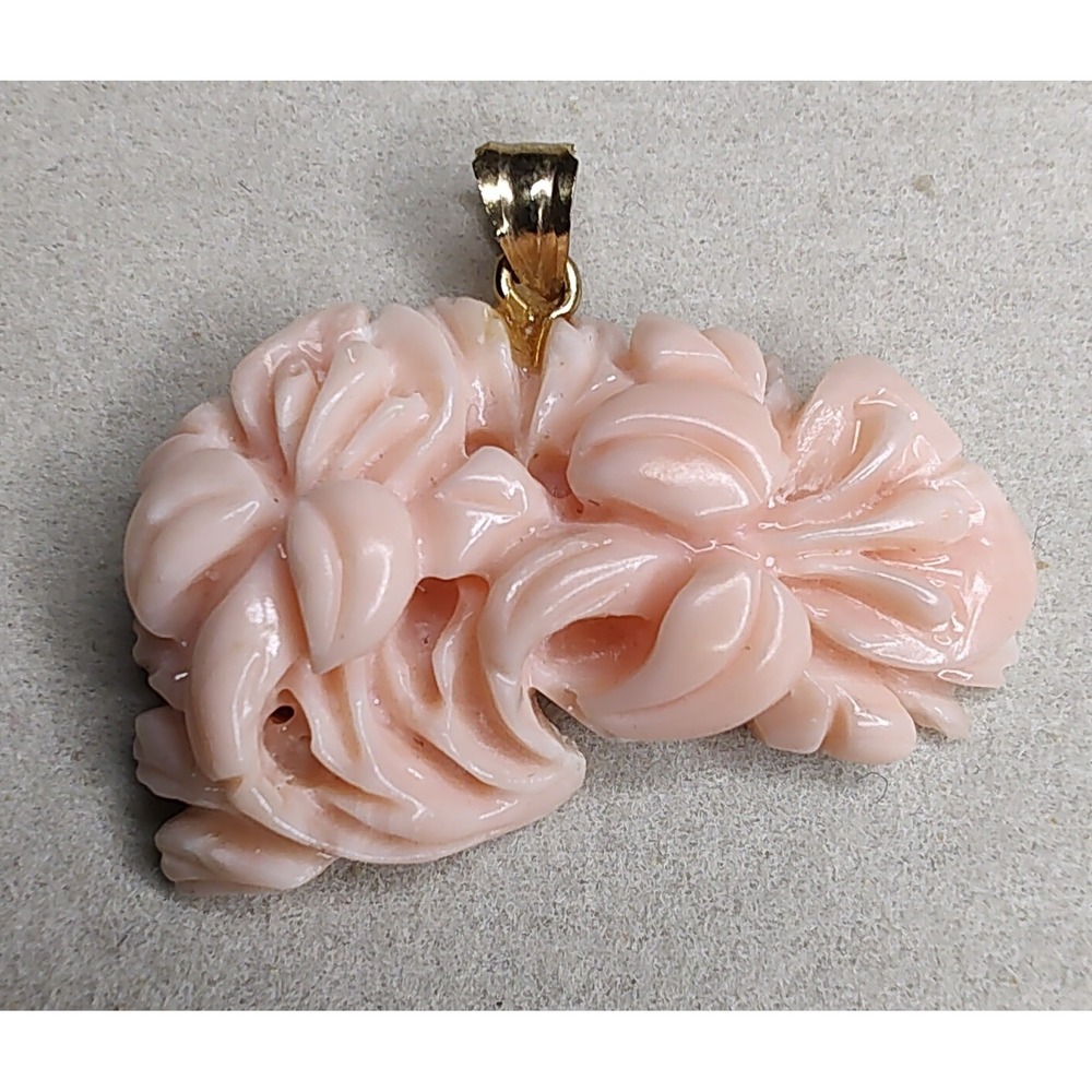 Large Yellow Gold And Angel Skin Coral Carved Floral Pendant Vintage